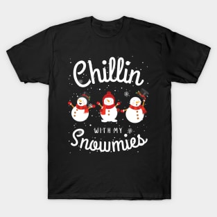 Chillin With My Snowmies Funny Christmas Pun T-Shirt